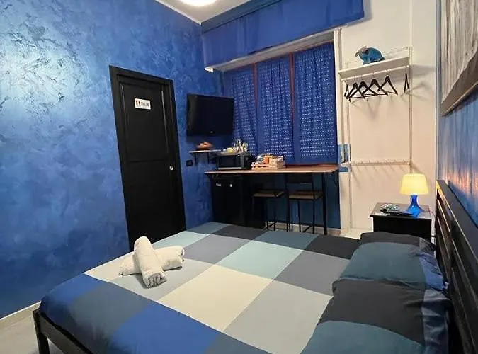 Light Habitación en casa particular Avellino